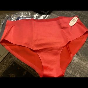 Victoria’s Secret hiphugger panties